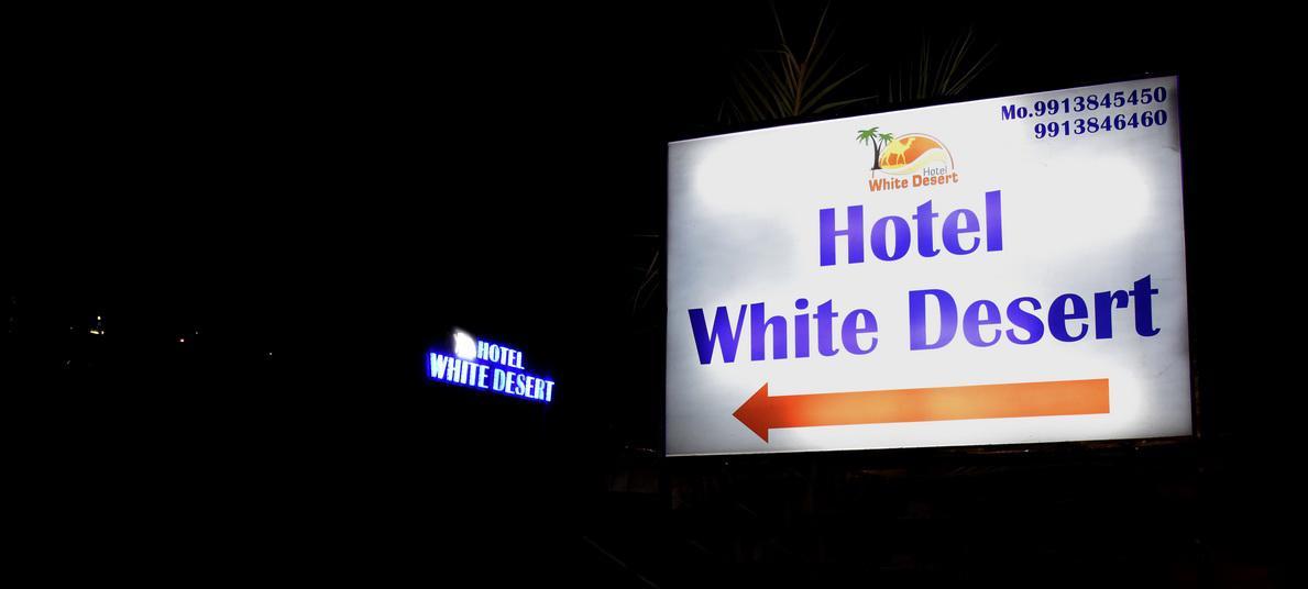 Hotel White Desert Bhuj Bagian luar foto